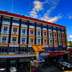 Ninong'S Hotel